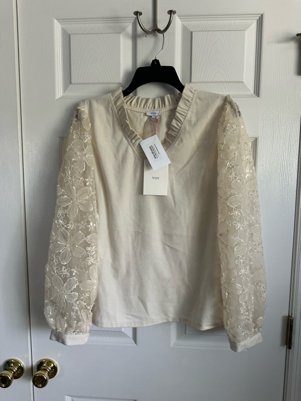 NWT Voy Cream Ruffle-Neck Blouse with Embroidered Sleeves